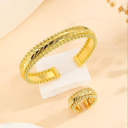 Vintage Gold-Plated Bracelet & Open Ring Jewelry Set – Elegant 2-Piece Festival & Wedding Accessory