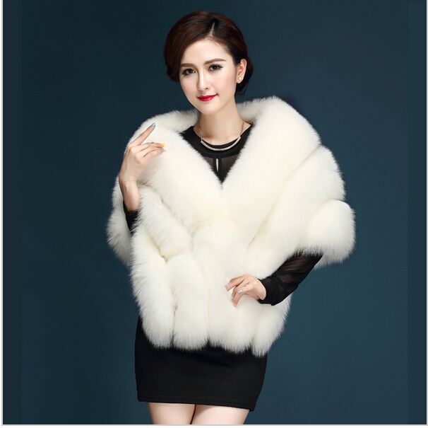 Silver Frost Fox Fur Cape – Women’s Elegant Winter Shawl Coat