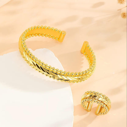 Vintage Gold-Plated Bracelet & Open Ring Jewelry Set – Elegant 2-Piece Festival & Wedding Accessory
