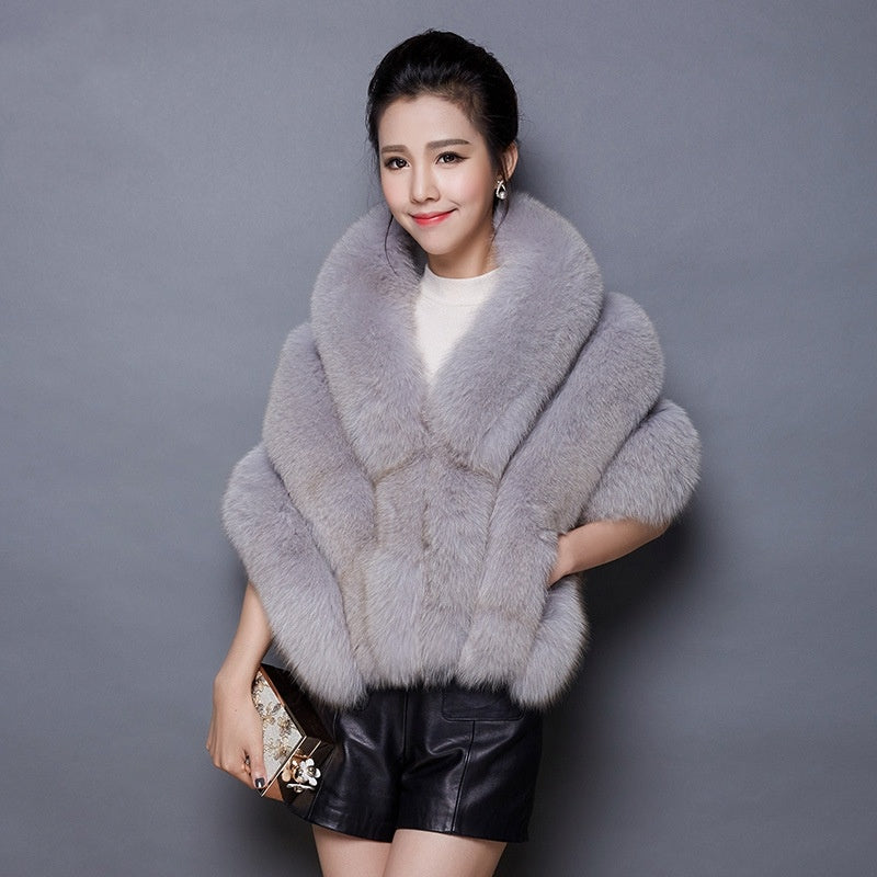 Silver Frost Fox Fur Cape – Women’s Elegant Winter Shawl Coat