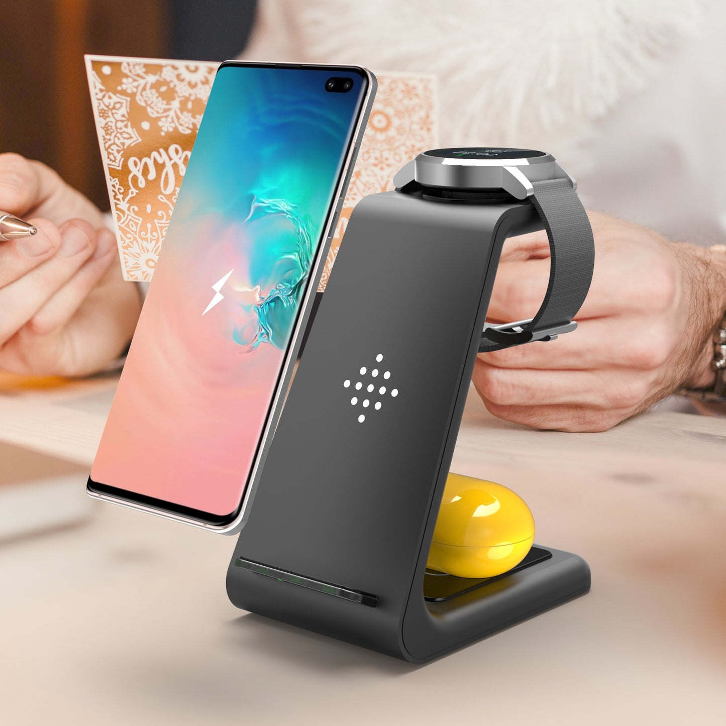 3-in-1 Fast Wireless Charging Station Dock
